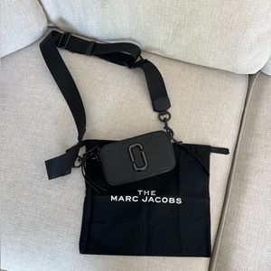 Marc Jacob’s snapshot bag!